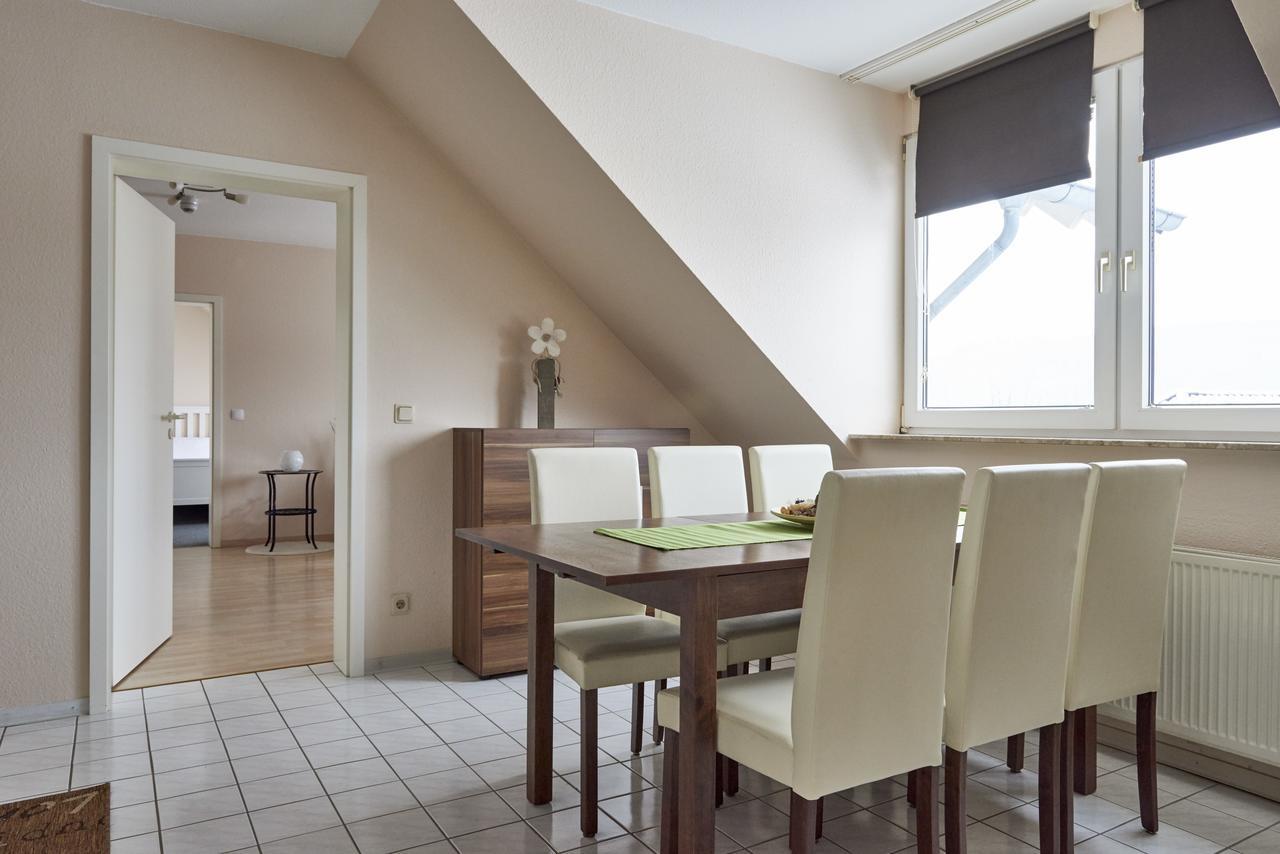 Hotel Asslar Экстерьер фото